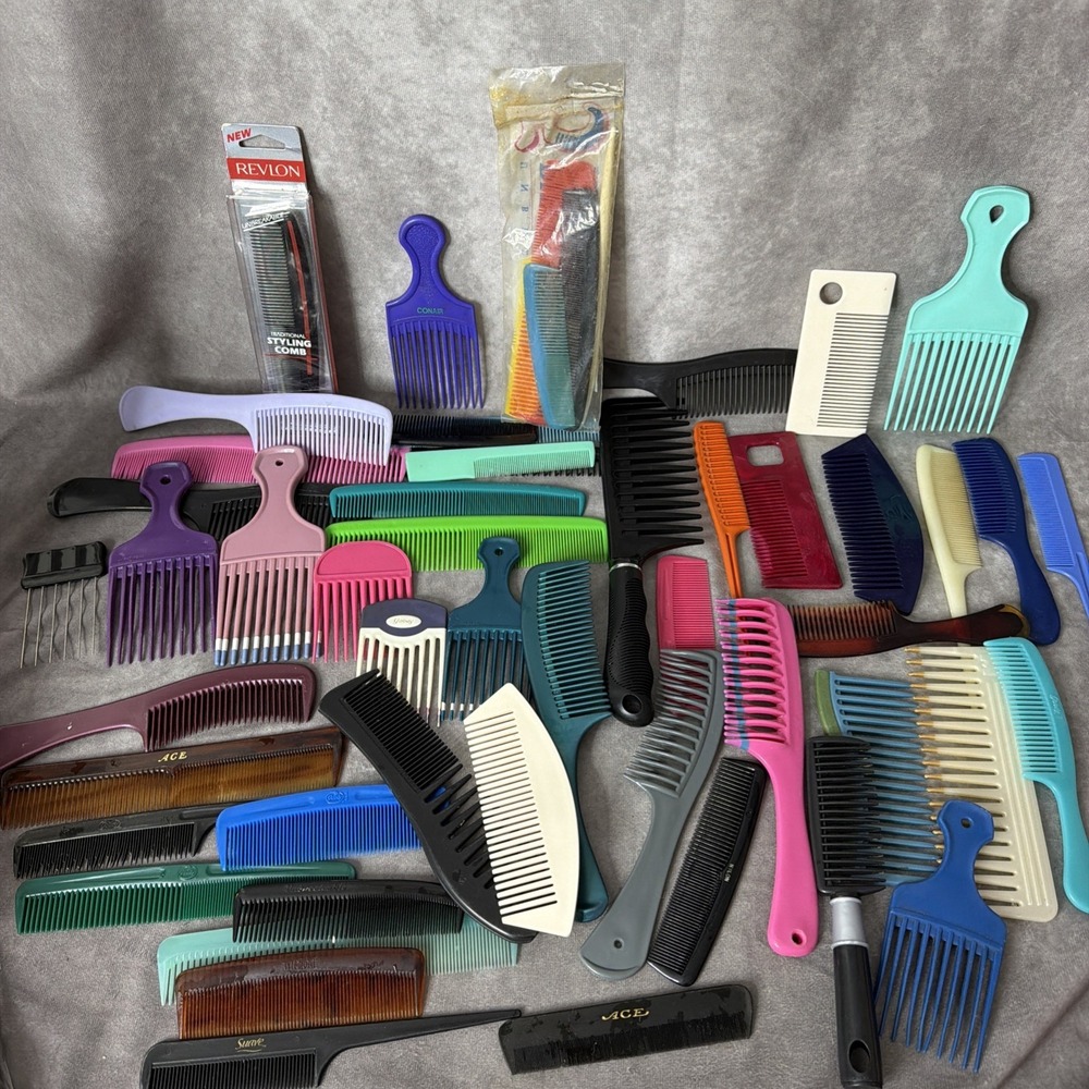 Huge Lot Of Vintage Combs Goody Ace Unbreakable Revlon Conair